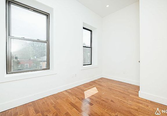 3rd image of 625 Sterling Pl APT 2L