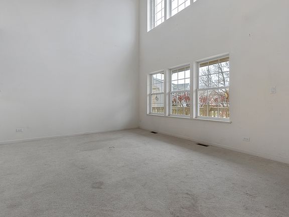 5th image of 1344 Woodside Ct