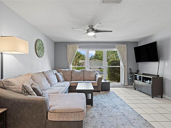 4th image of 2819 NW 55TH BOULEVARD
