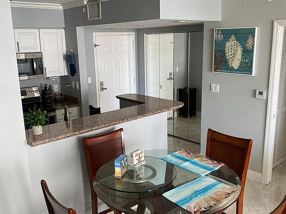 4th image of 1155 Brickell Bay Dr APT 1906