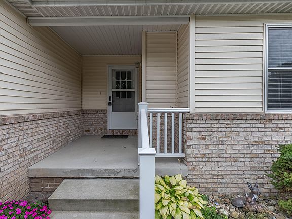 4th image of 4165 Holt Rd