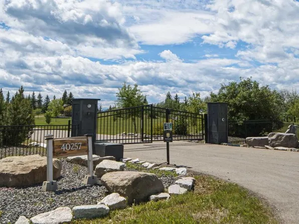 40257 N Big Hill Rd, Rocky View County, AB T4C 2W4