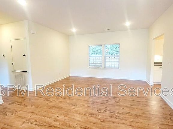 4th image of 5047 Wrightsville Ave