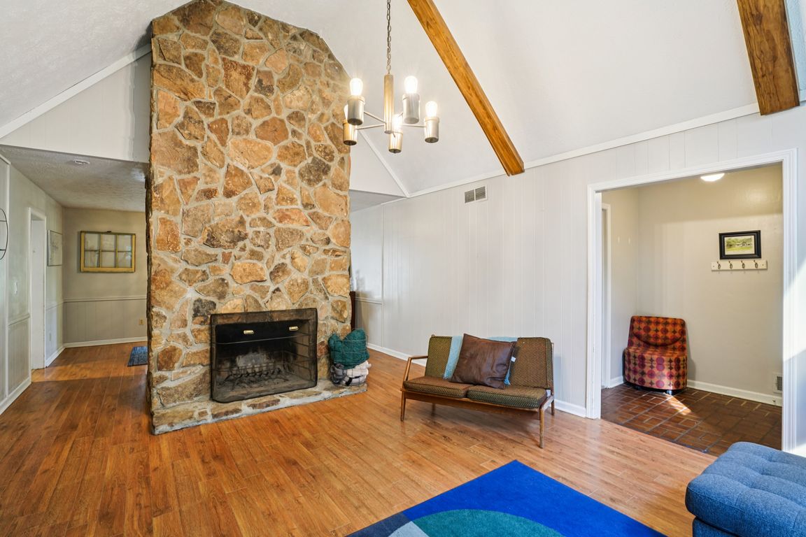 next background image