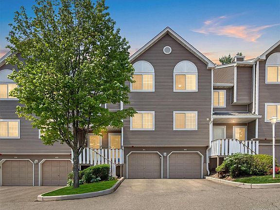 3rd image of 198 Eagle Ridge Way