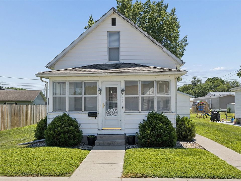 1st image of 714 19th Ave