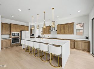 5844 W Mauna Loa Ln, Glendale, AZ 85306
