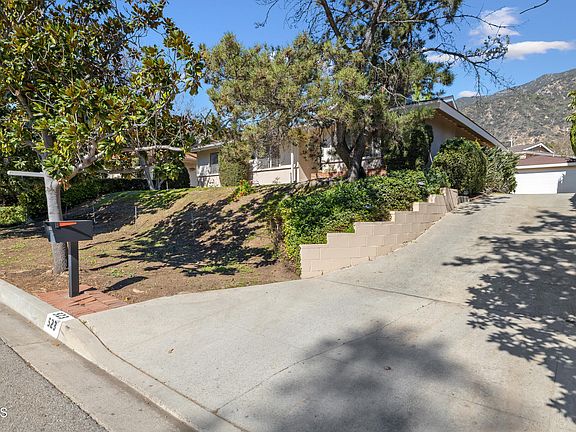 3rd image of 523 Fairview Ave