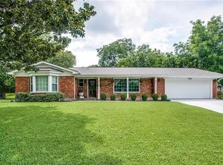 1600 Saxony Rd, Fort Worth, TX 76116