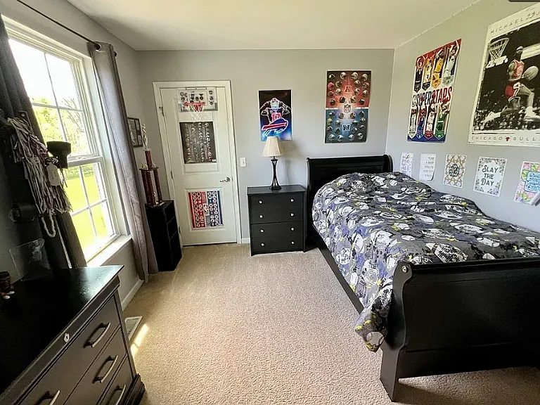 Airmont Dr — Photo 13