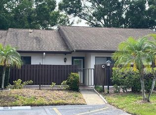 1725 Pine Ridge Way E APT C, Palm Harbor, FL 34684