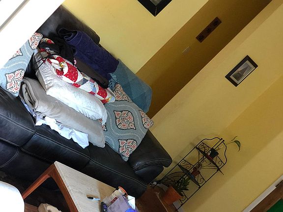 2nd image of 410 Calle Del Monte