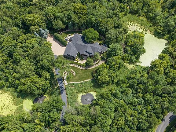3rd image of 10820 Windmill Dr