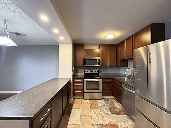 4th image of 710 E 200 S APT 4B
