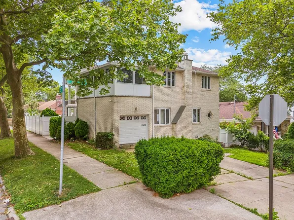 154-70 11th Ave #1, Whitestone, NY 11357