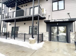 2396 Cleroux Cres #214, Ottawa, ON K1W 1A2