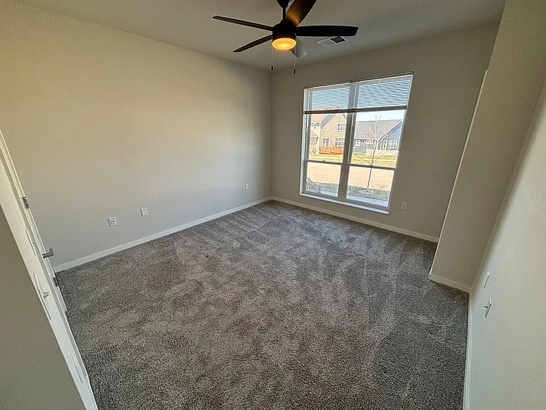 The Outlook Apartments — Photo 49