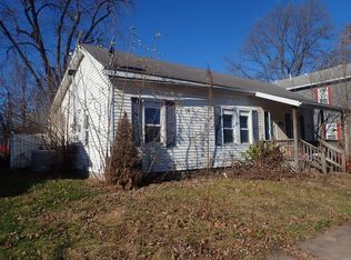 527 S Washington St N, Salem, IL 62881