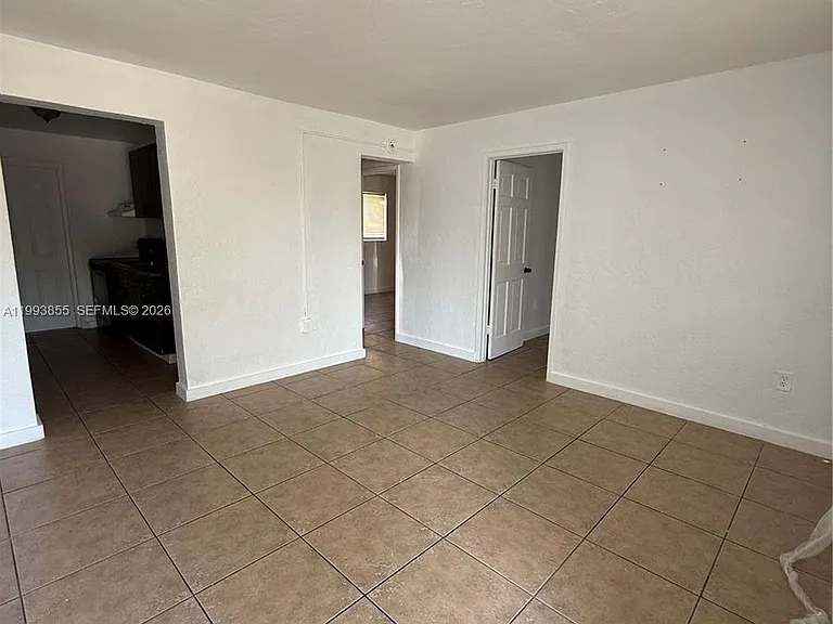 1306 NW 61st St #5 — Photo 7