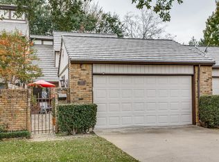 1004 Village Pl, Fort Worth, TX 76112