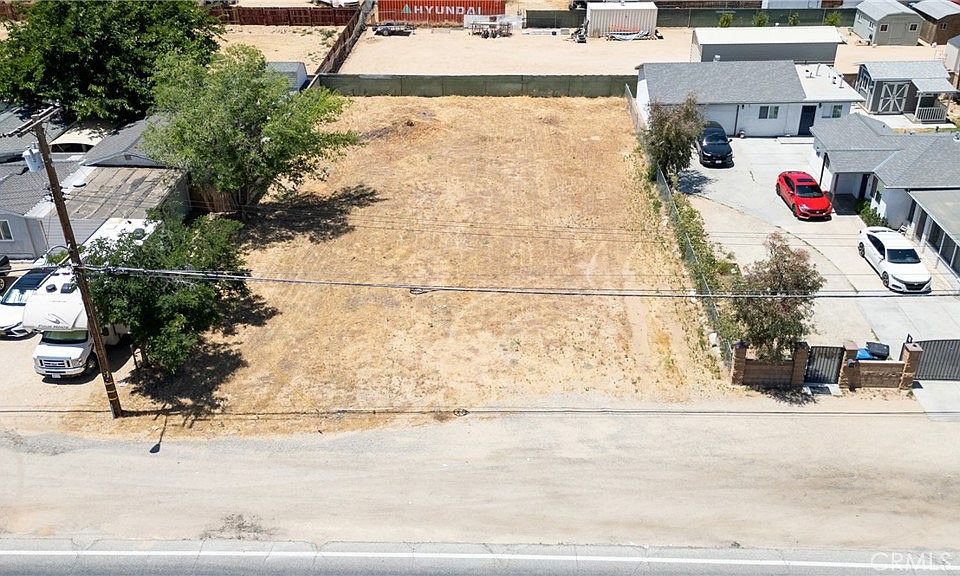 1st image of 30 Avenue L-4