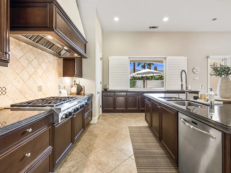 49128 Montpelier Dr — Photo 11