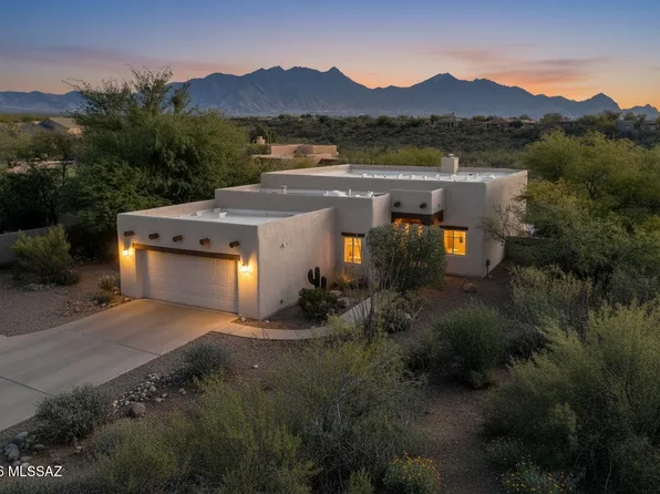 832 E Vault Mine Ct, Green Valley, AZ 85614