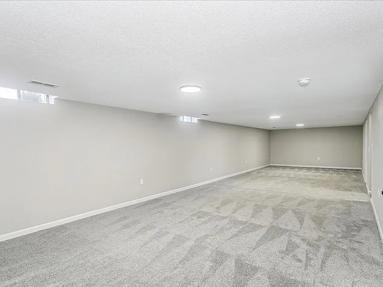 1470 S Hornecker Dr — Photo 20