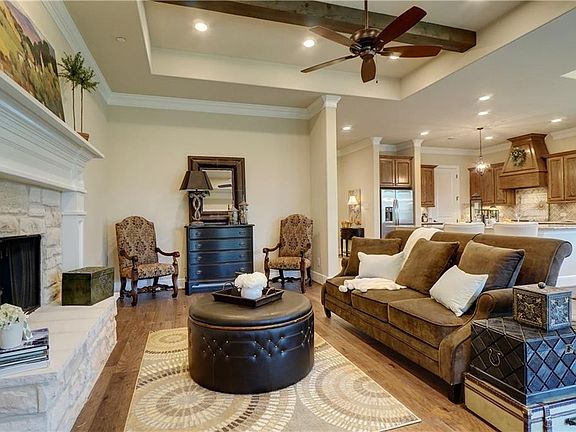 4th image of 407 Watermere Dr