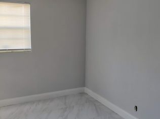 1496 W 32nd St, Riviera Beach, FL 33404