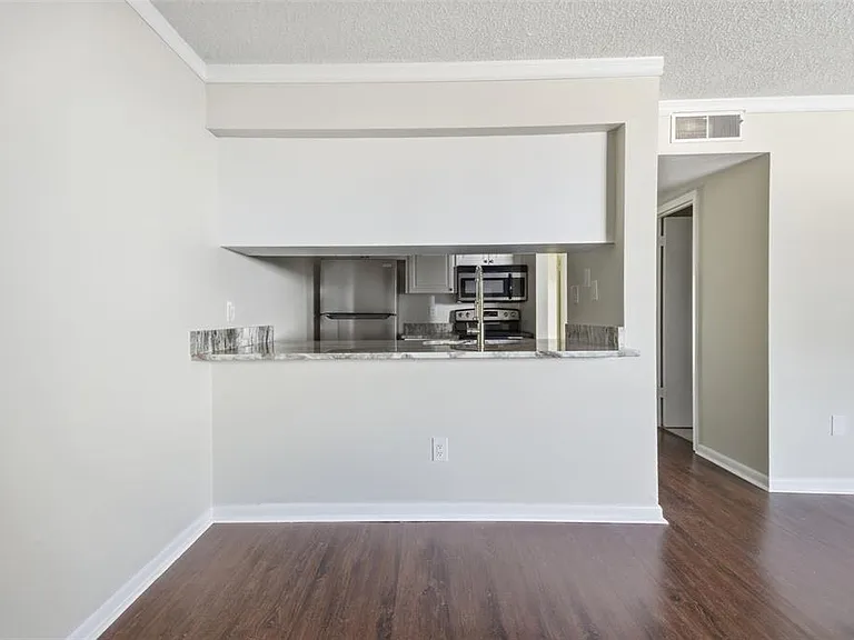 3102 W Horatio St #12 — Photo 11