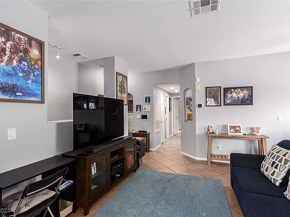 4th image of 1701 Sandecker Ct Unit 203