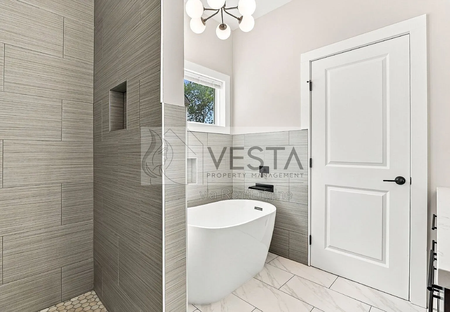 3 bed, 2.5 bath, 1962 sqft, $2,650 — Photo 4