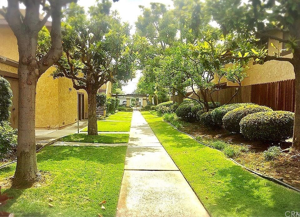 1st image of 5436 McCulloch Ave #8C