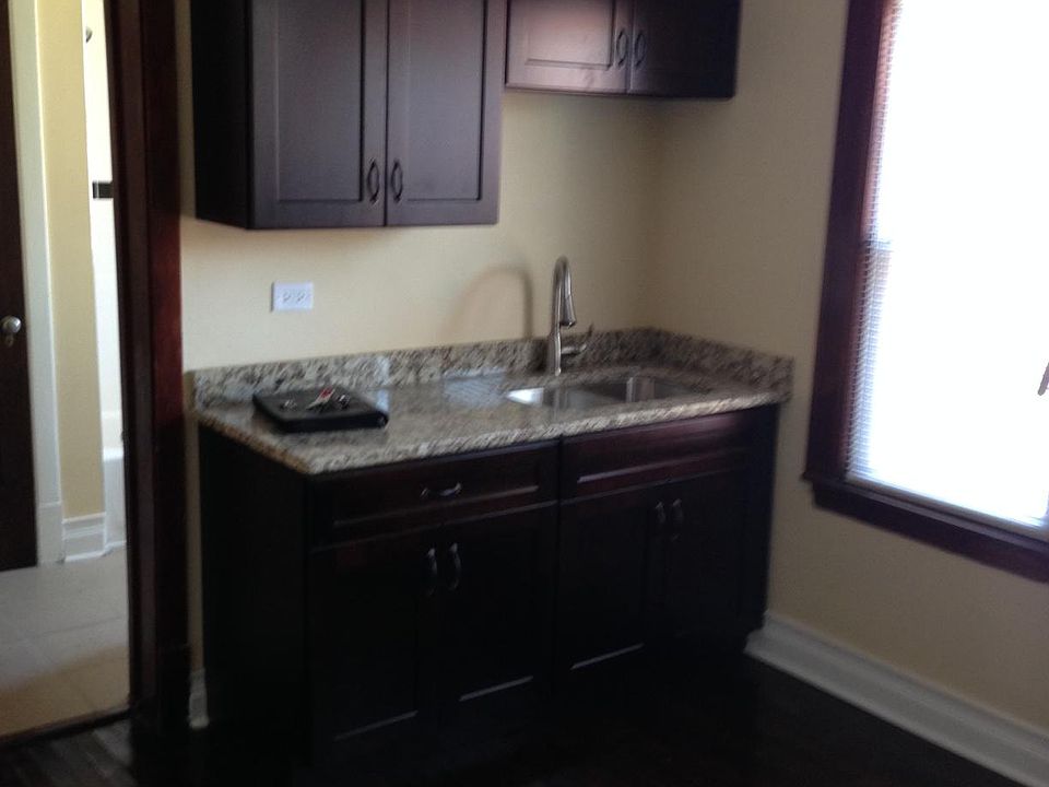 1st image of 4408 W Wellington Ave #1
