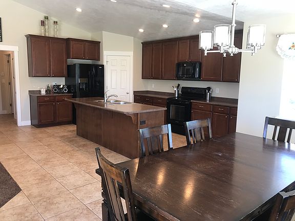 Large kitchen