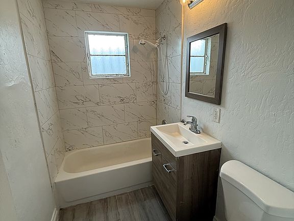 3rd image of 1401 Hassell Ave APT 1