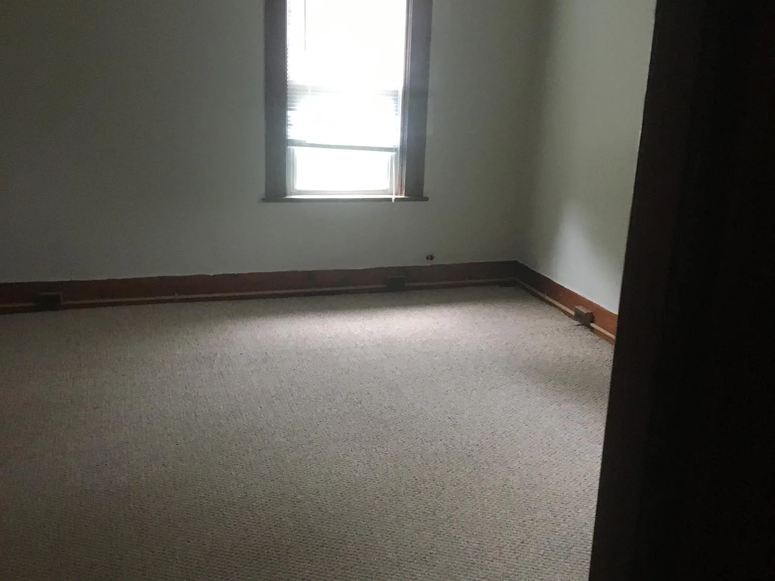 3 bed, 1170 sqft, $1,800 — Photo 1