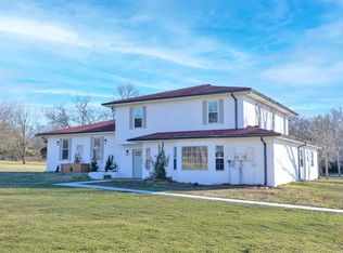 557 Peach Valley Rd, Gallatin, TN 37066