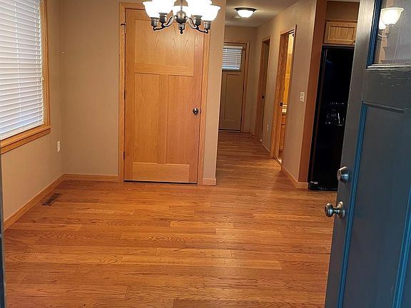 3rd image of 1911 Whippoorwill Way Unit 1
