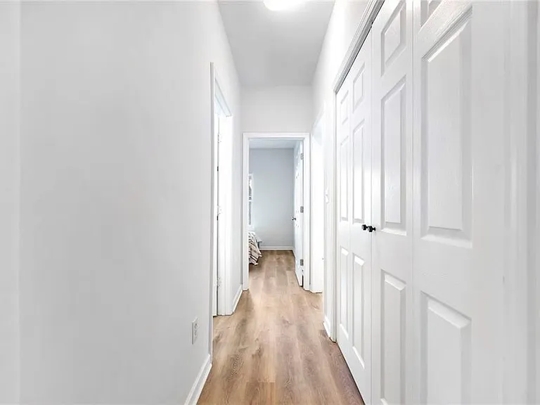 56 Holly Rd NW — Photo 10