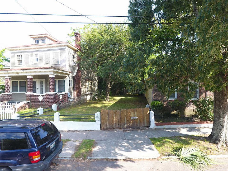 2nd image of 169 Congress St