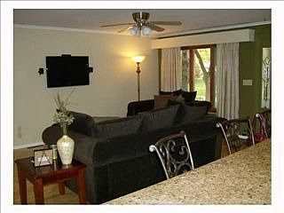 5th image of 4217 Oxford Dr