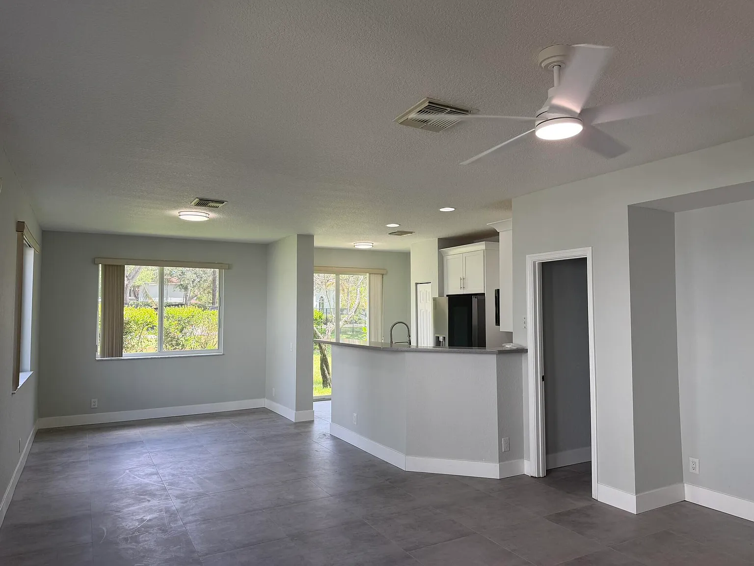 3 bed, 2.5 bath, 1482 sqft, $3,000 — Photo 4