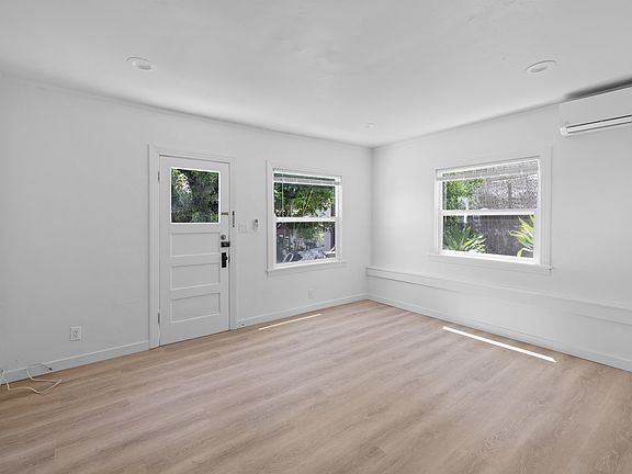 2nd image of 3971-73 Georgia St #3971