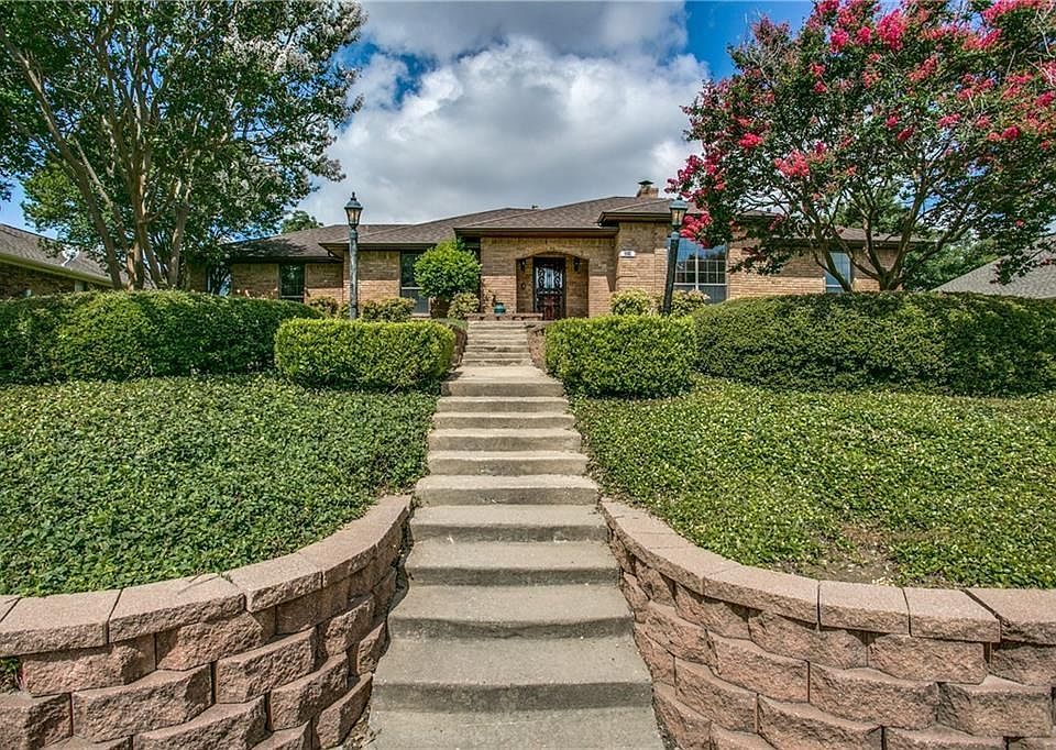 1st image of 2214 Meadowview Dr