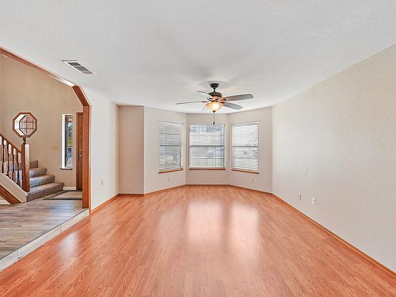 3rd image of 5314 W Cambridge Avenue