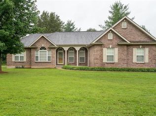 3556 Heather Rd, Festus, MO 63028