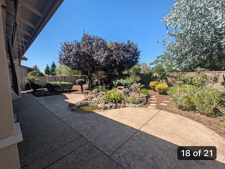 884 Wagon Wheel Ln — Photo 13