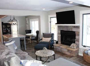 3008 S Shore Dr, Delavan, WI 53115